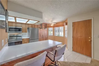 Photo #5: 2692851 Listing 