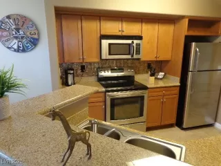 Photo #6: 2692852 Listing 