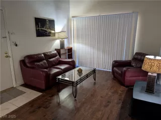 Photo #2: 2692860 Listing