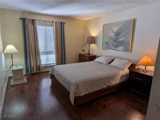 Photo #3: 2692860 Listing