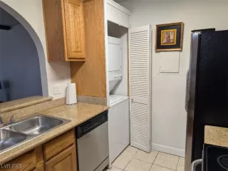 Photo #6: 2692860 Listing