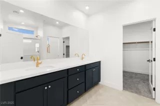 Photo #4: 2692918 Listing