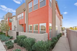 Photo #5: 2692918 Listing