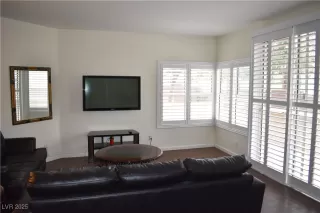 Photo #3: 2692931 Listing 