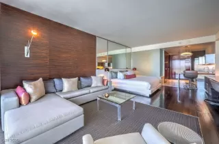 Photo #4: 2692946 Listing 