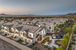 Photo #2: 2692991 Listing 