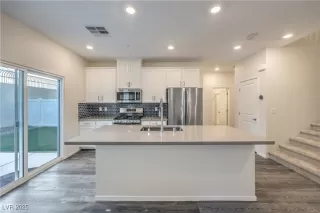 Photo #4: 2692991 Listing 