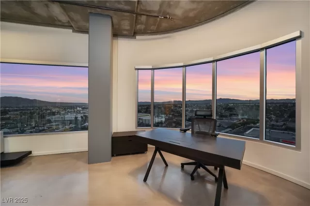 MLS: 2692997 Condo For Sale