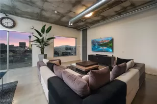 Photo #1: 2692997 Listing