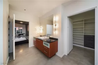 Photo #5: 2692997 Listing