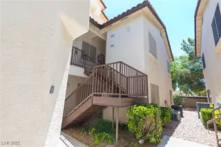 Photo #1: 2693002 Listing 