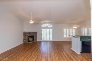 Photo #4: 2693002 Listing 