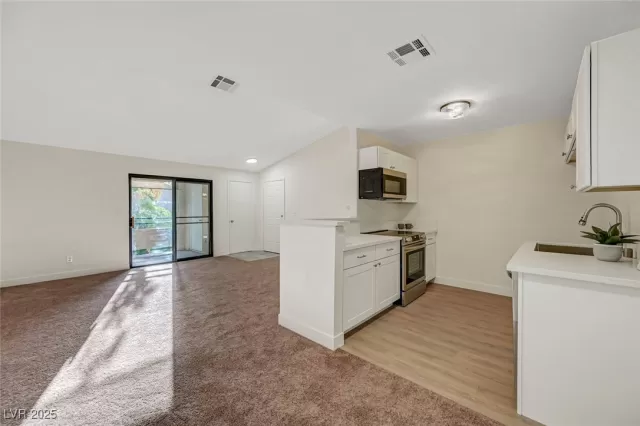 MLS: 2693018 Condo For Sale