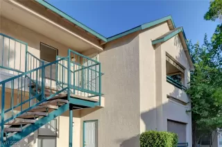 Photo #2: 2693018 Listing 