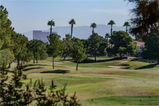 Photo #3: 2693029 Listing 