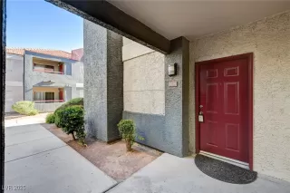 Photo #4: 2693035 Listing