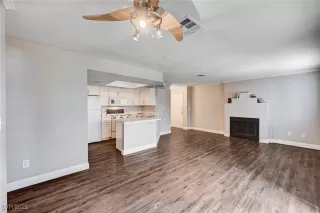 Photo #6: 2693035 Listing