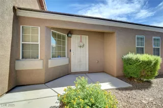 Photo #2: 2693039 Listing 