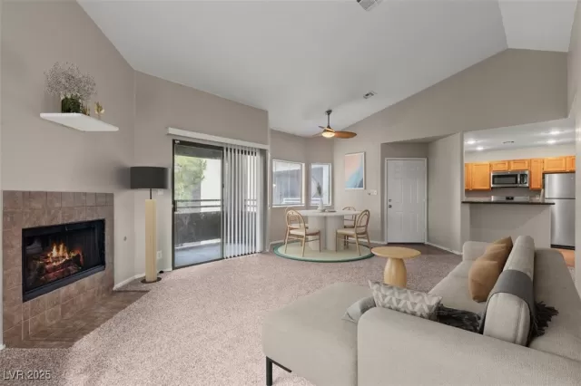 MLS: 2693051 Condo For Sale