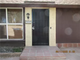 Photo #2: 2693097 Listing 