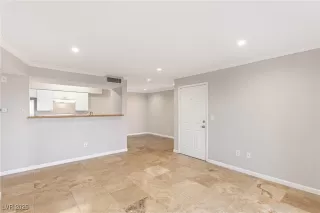 Photo #4: 2693102 Listing 