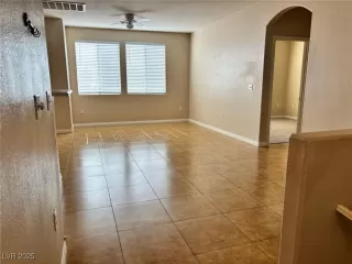 Photo #2: 2693128 Listing 