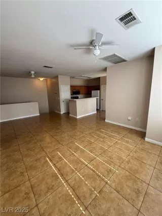 Photo #3: 2693128 Listing 