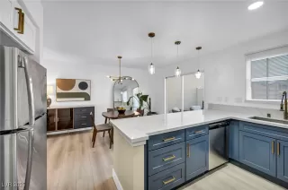 Photo #5: 2693135 Listing