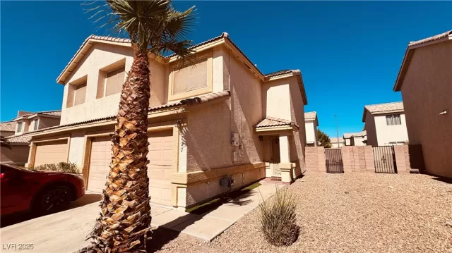 MLS: 2693164 Condo For Sale