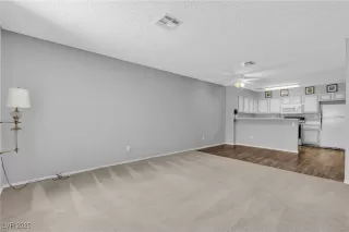 Photo #6: 2693180 Listing