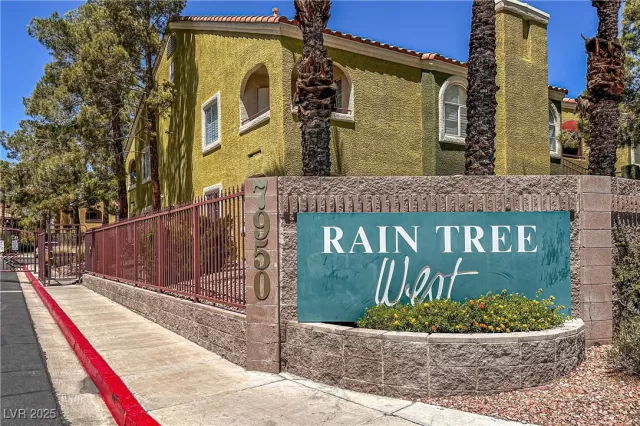 MLS: 2693208 Condo For Sale