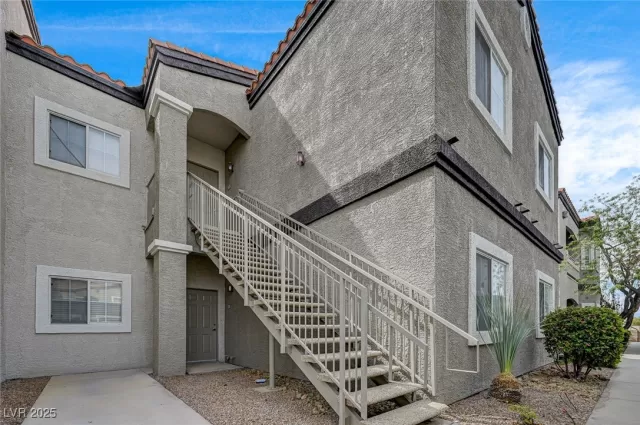 MLS: 2693314 Condo For Sale