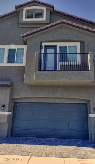 Photo #1: 2693376 Listing 
