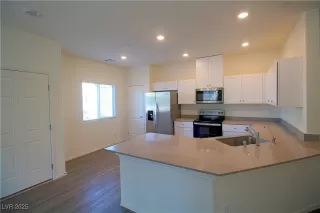 Photo #4: 2693376 Listing 