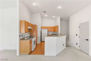 Photo #3: 2693408 Listing