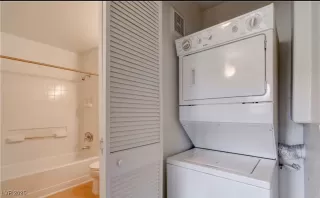 Photo #6: 2693508 Listing