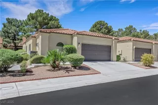 Photo #1: 2693620 Listing