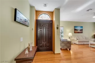 Photo #2: 2693620 Listing