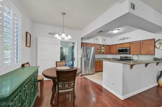 Photo #6: 2693634 Listing