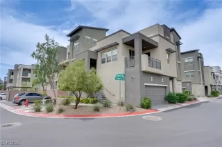Photo #1: 2693669 Listing 