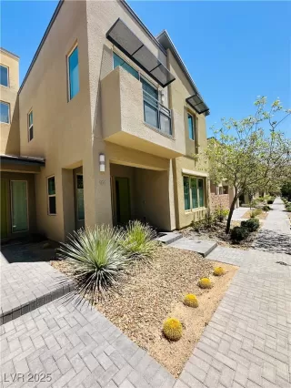 Photo #1: 2693678 Listing