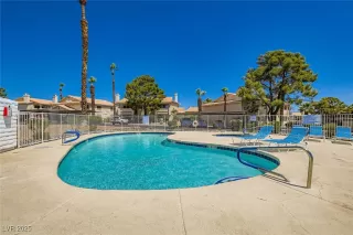 Photo #3: 2693699 Listing 