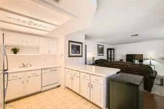 Photo #4: 2693699 Listing 