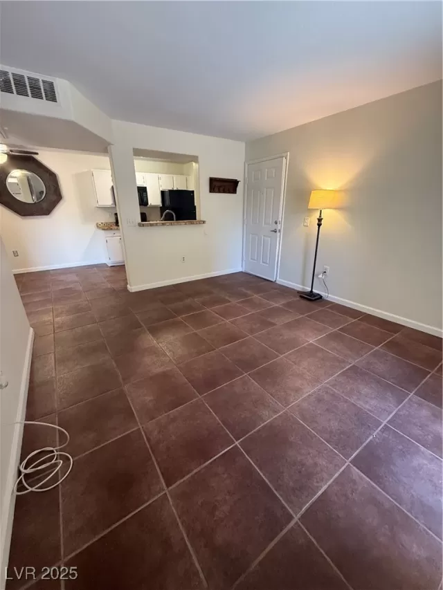 MLS: 2693720 Condo For Sale