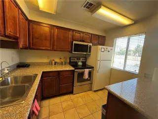 Photo #5: 2693767 Listing 