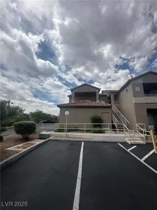 Photo #2: 2693790 Listing 