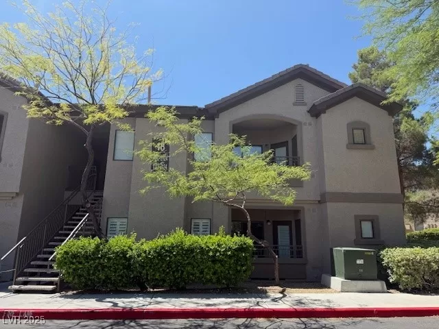 MLS: 2693811 Condo For Sale