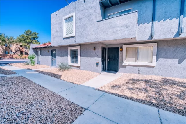 MLS: 2693885 Condo For Sale