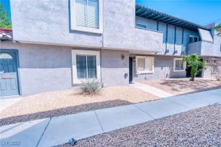 Photo #1: 2693885 Listing 