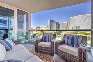 Photo #1: 2693893 Listing